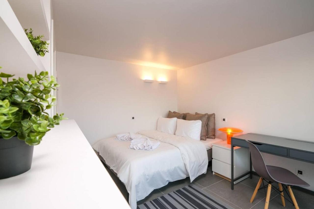 Urban Luxury Homm Apt. In Deinokratous Str. Apartment เอเธนส์ ภายนอก รูปภาพ