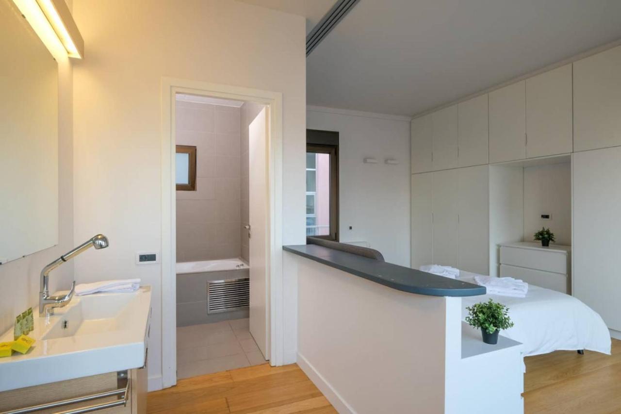 Urban Luxury Homm Apt. In Deinokratous Str. Apartment เอเธนส์ ภายนอก รูปภาพ