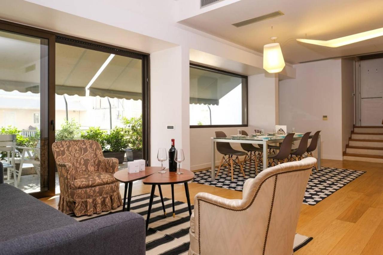 Urban Luxury Homm Apt. In Deinokratous Str. Apartment เอเธนส์ ภายนอก รูปภาพ
